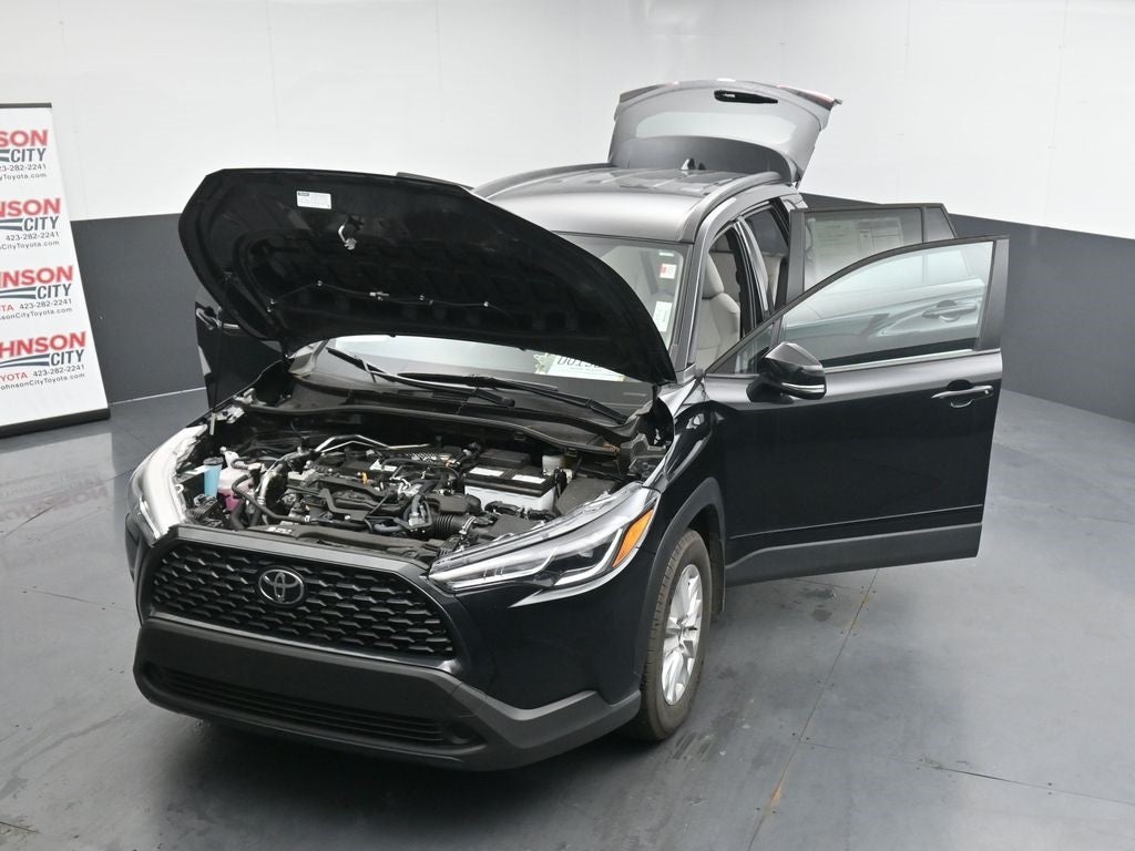 2024 Toyota Corolla Cross LE