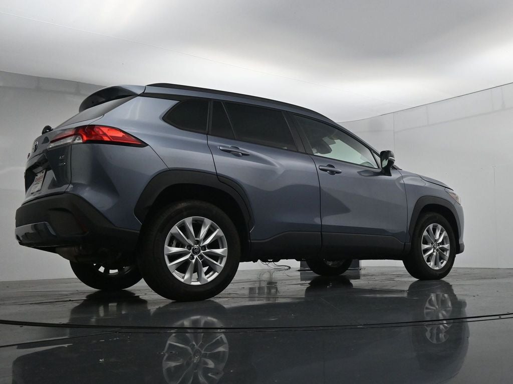 2025 Toyota Corolla Cross LE