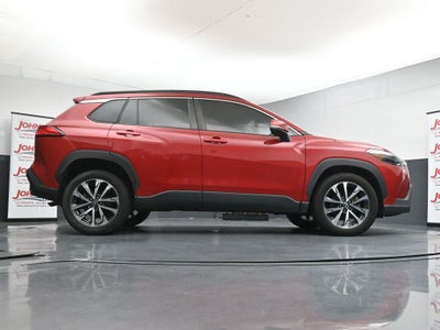 2022 Toyota Corolla Cross XLE