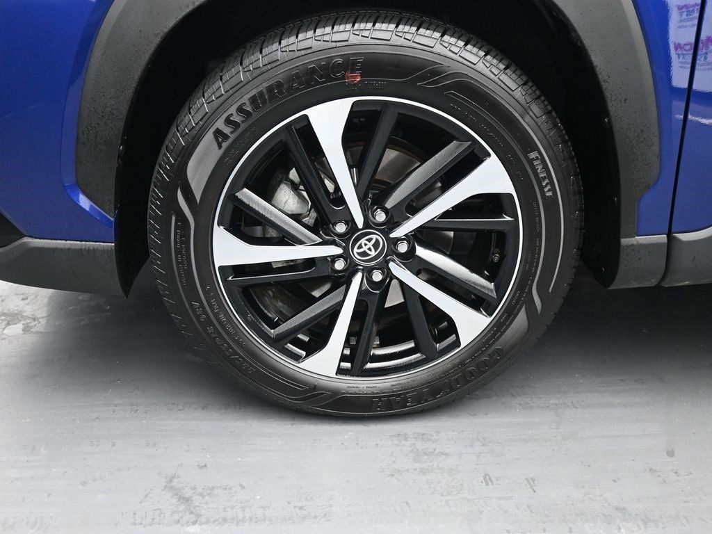 2024 Toyota Corolla Cross Hybrid XSE