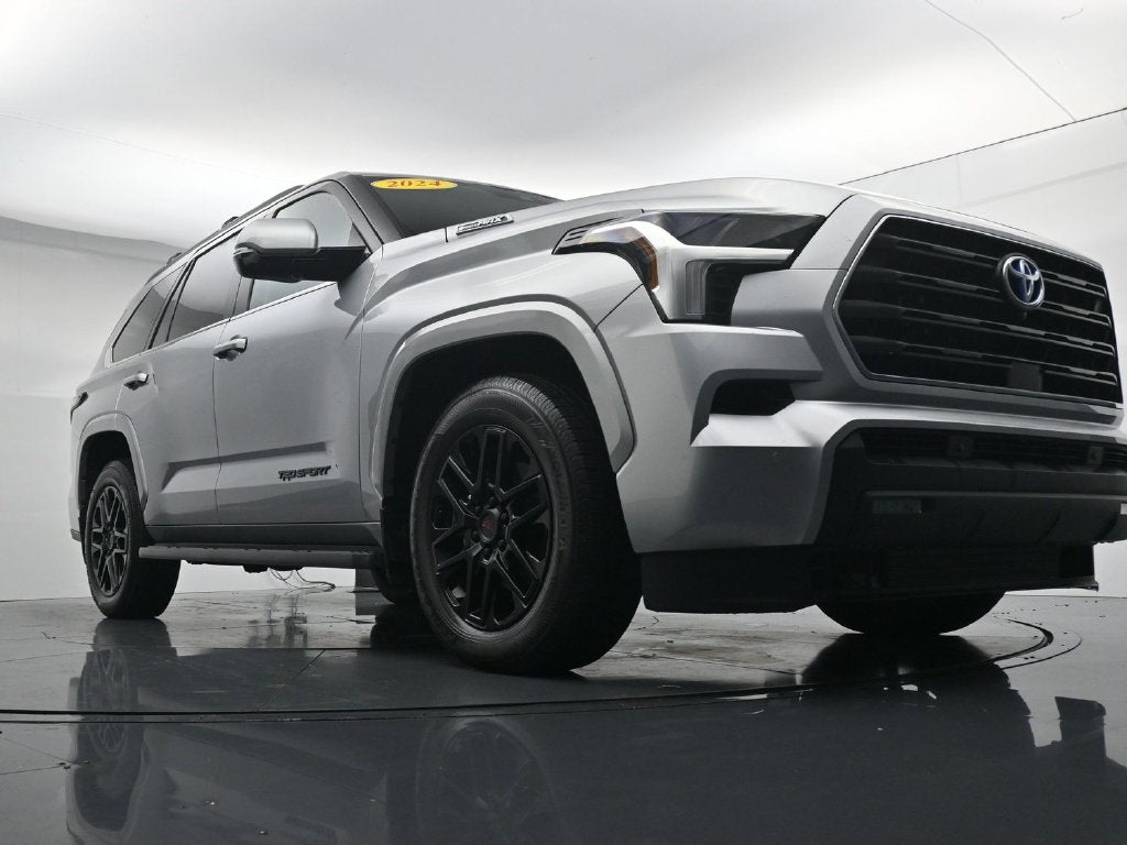2024 Toyota Sequoia SR5