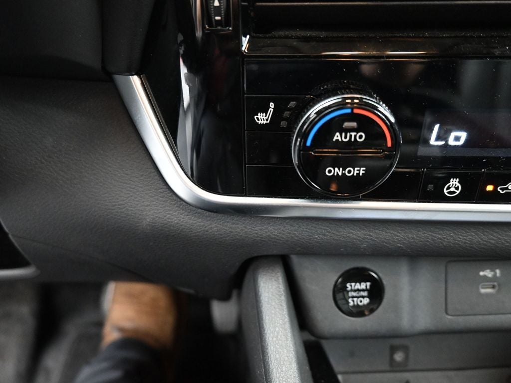 2024 Nissan Rogue SL