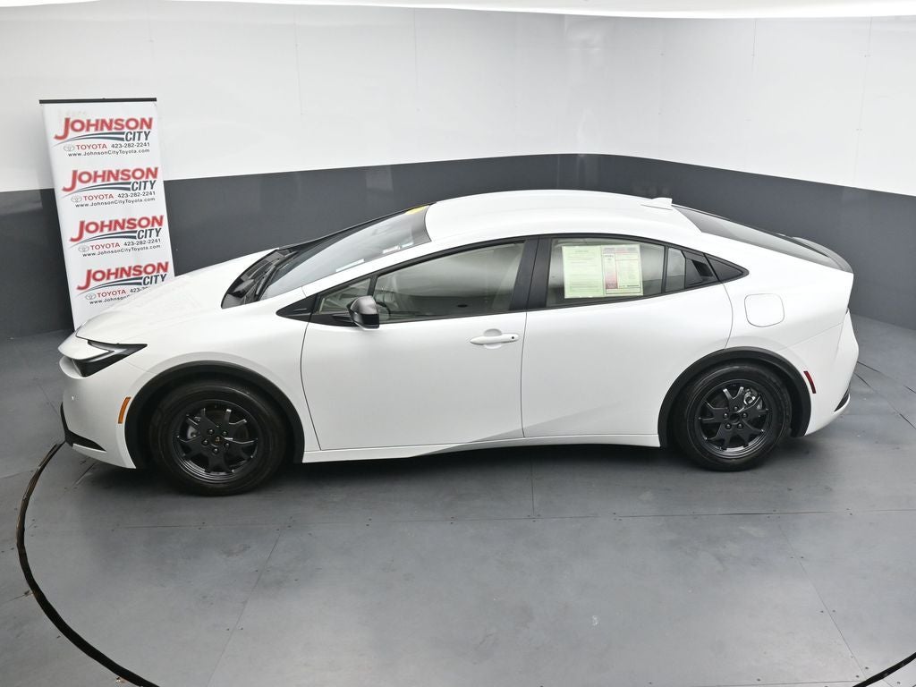 2024 Toyota Prius LE