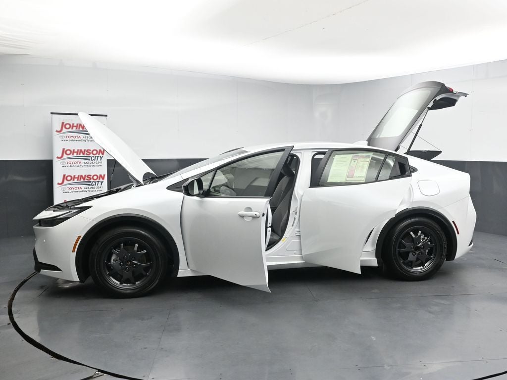2024 Toyota Prius LE