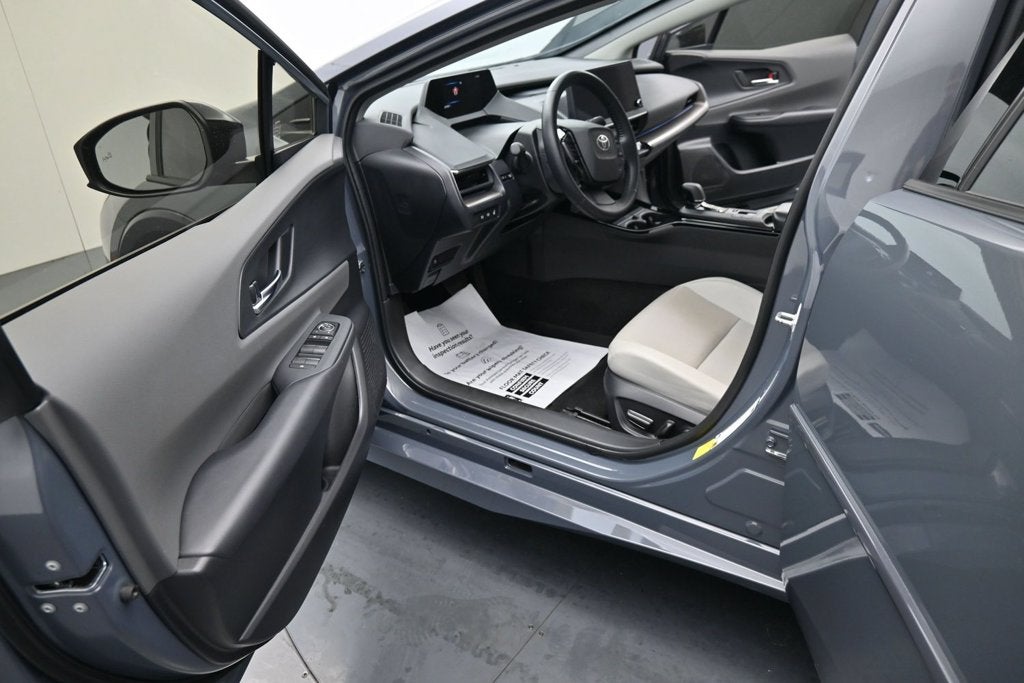 2024 Toyota Prius XLE