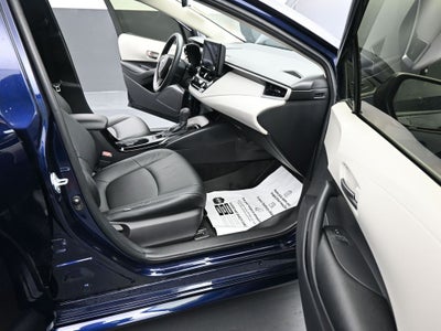 2022 Toyota Corolla LE WITH LEATHER!