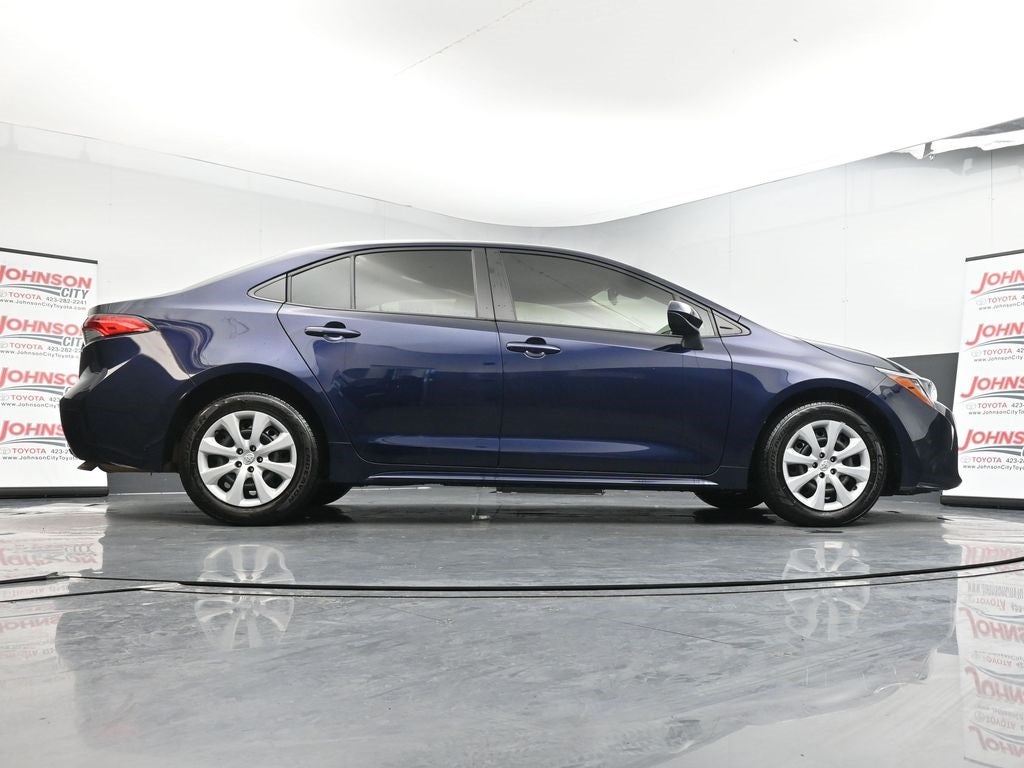 2022 Toyota Corolla LE WITH LEATHER!