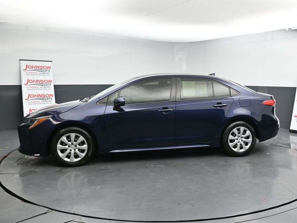 2022 Toyota Corolla LE WITH LEATHER!