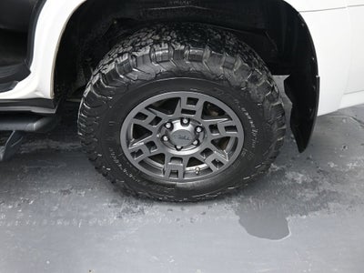 2020 Toyota 4Runner Venture