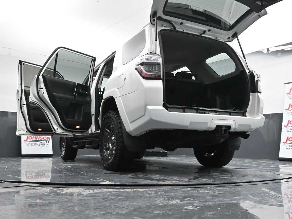 2020 Toyota 4Runner Venture