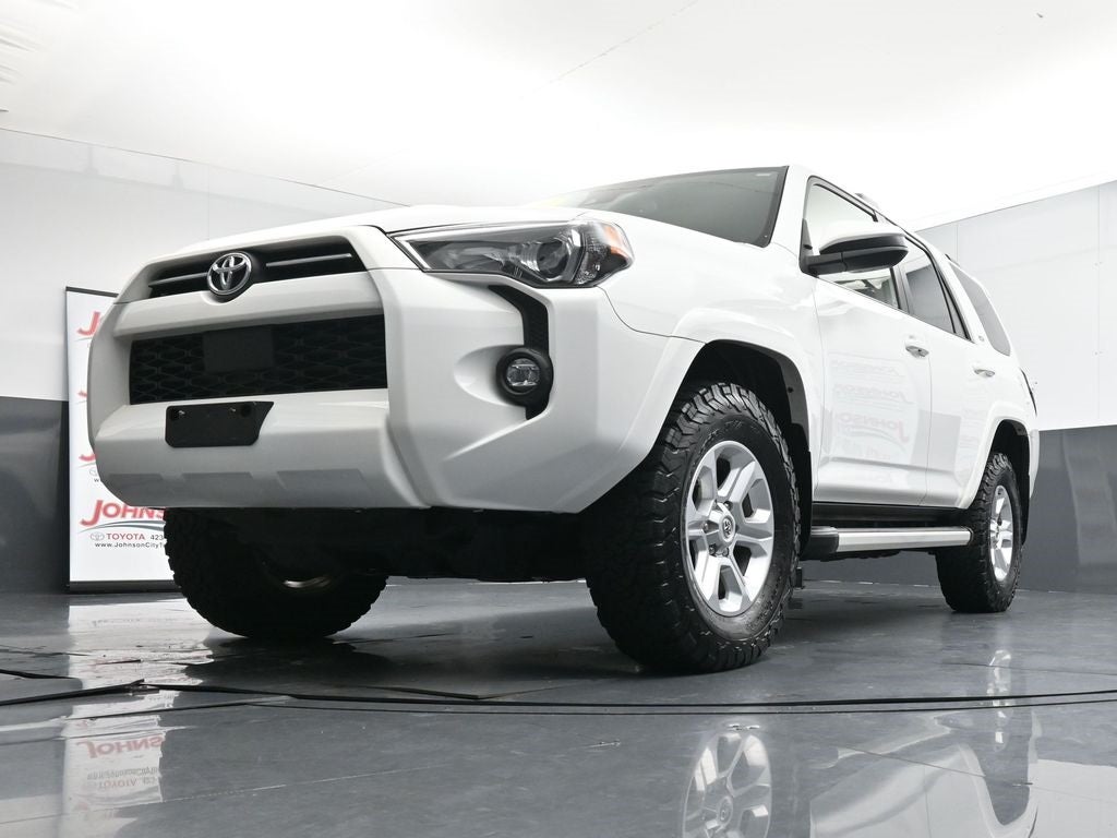 2022 Toyota 4Runner SR5