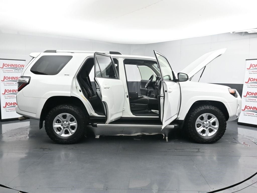 2022 Toyota 4Runner SR5