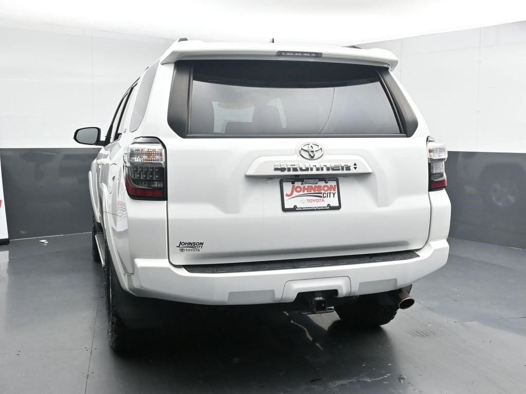 2022 Toyota 4Runner SR5