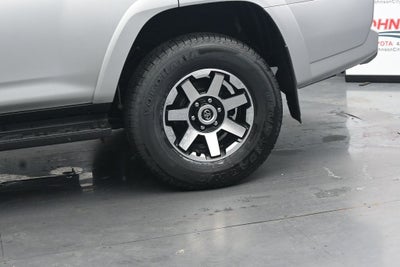 2024 Toyota 4Runner TRD Off-Road