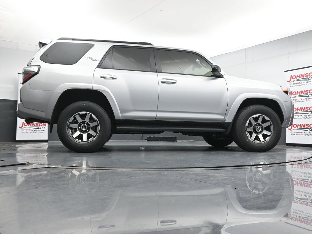 2024 Toyota 4Runner TRD Off-Road