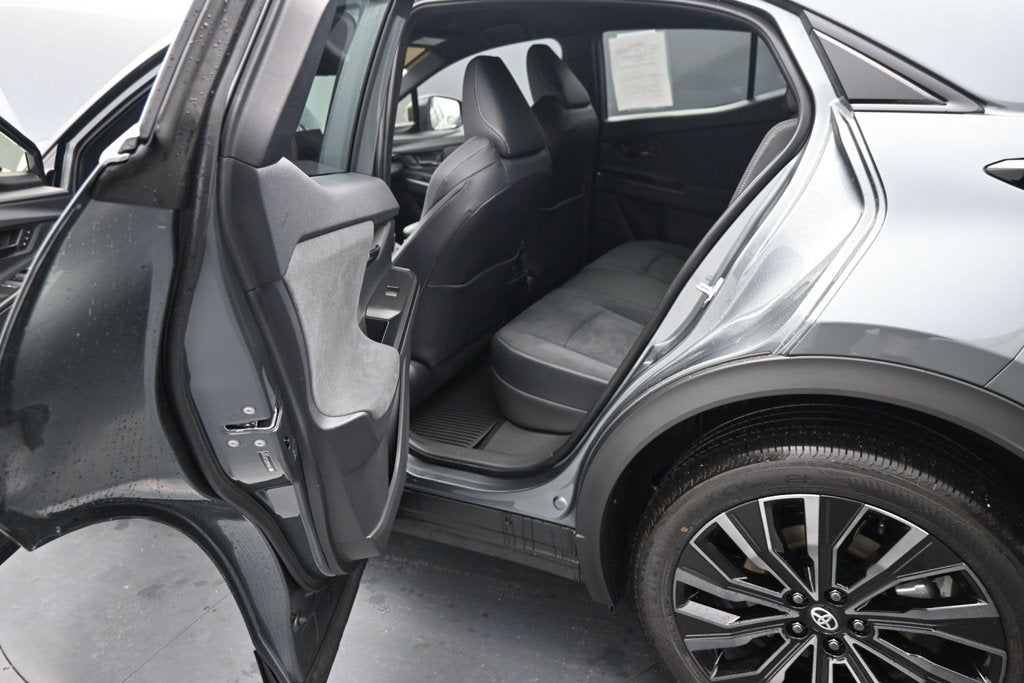 2026 Toyota C-HR XSE