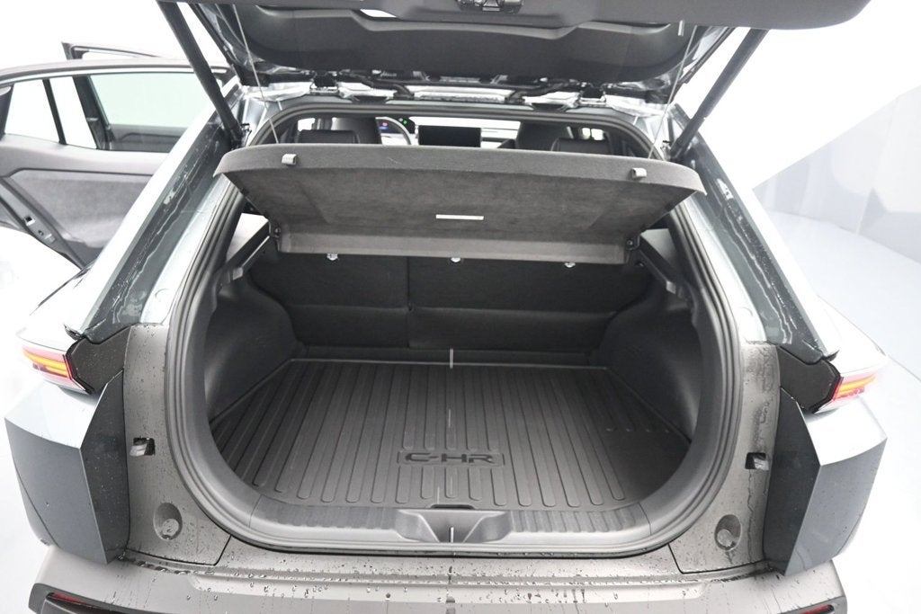 2026 Toyota C-HR XSE