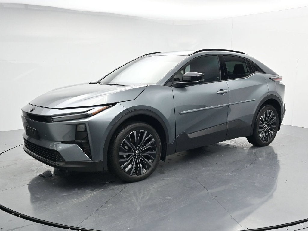2026 Toyota C-HR XSE