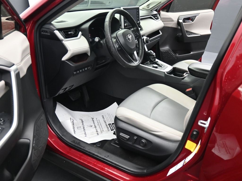 2020 Toyota RAV4 Limited