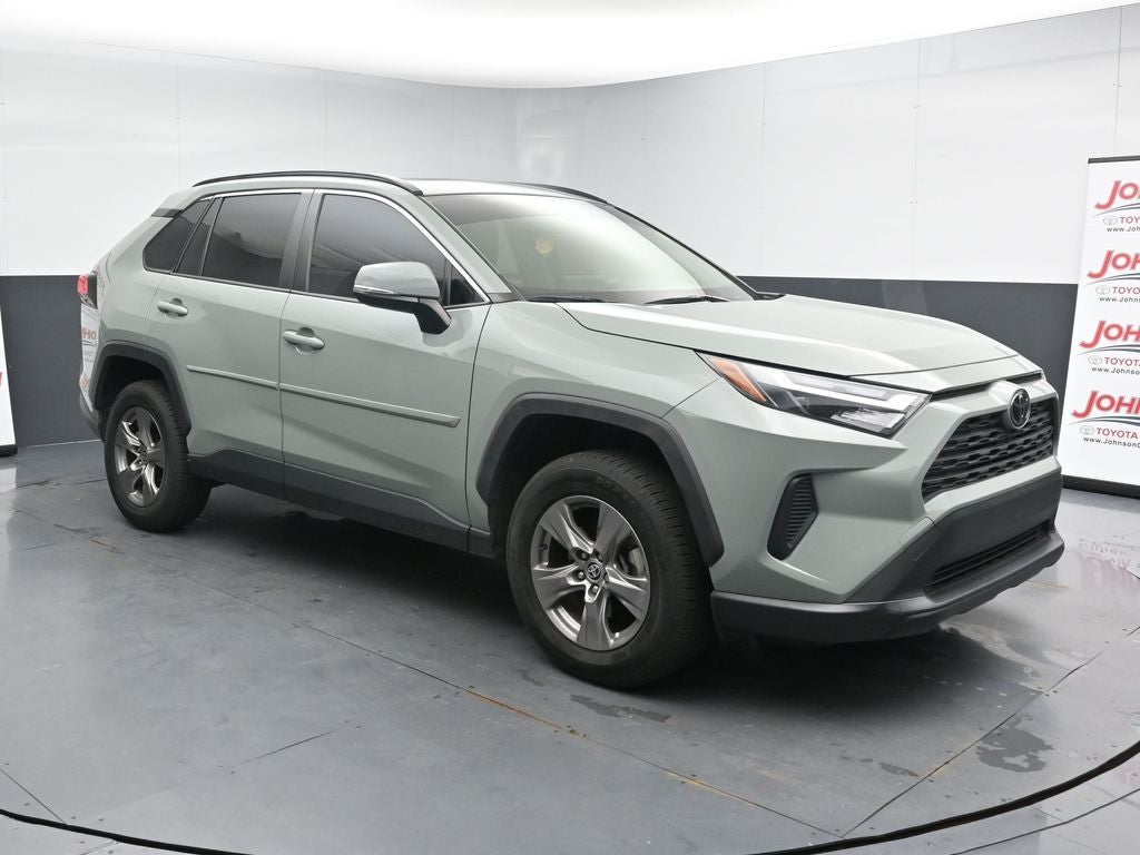 2022 Toyota RAV4 XLE