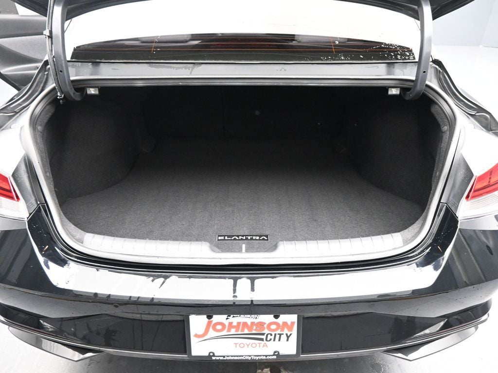 2023 Hyundai Elantra Hybrid Limited