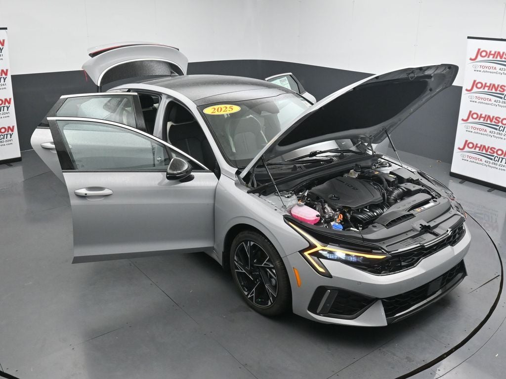 2025 Kia K5 GT-Line
