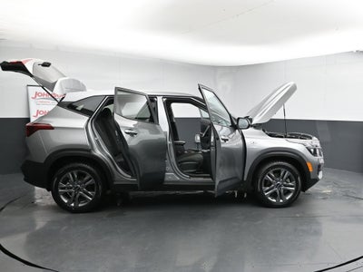 2023 Kia Seltos LX