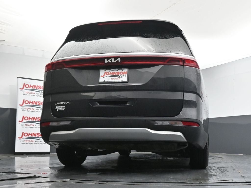 2024 Kia Carnival LX