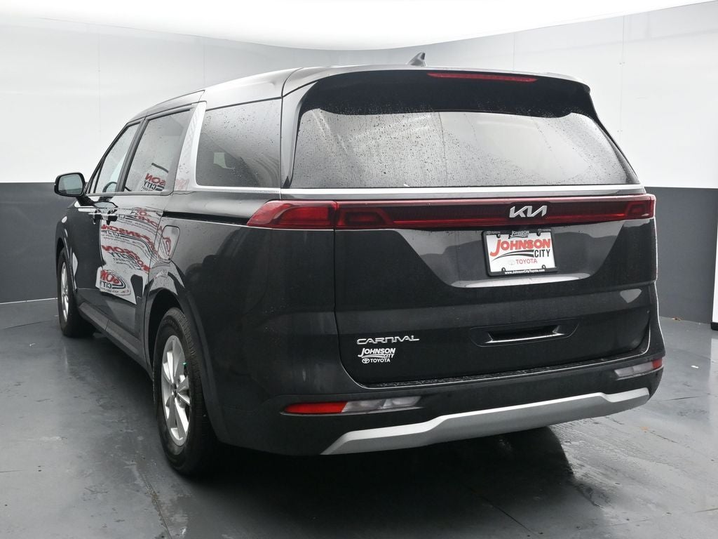 2024 Kia Carnival LX