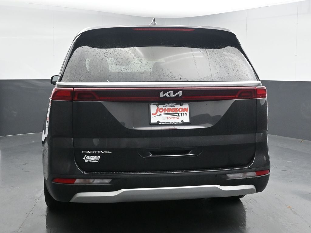 2024 Kia Carnival LX