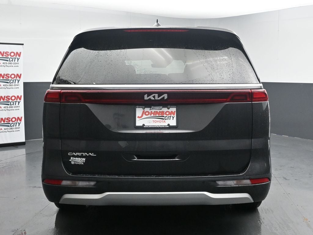 2024 Kia Carnival LX