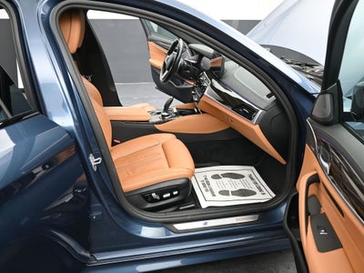 2023 BMW 5 Series M550i xDrive