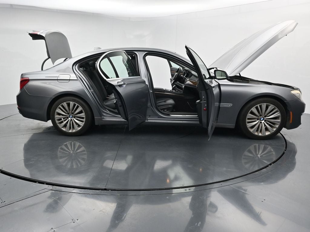2015 BMW 7 Series 740i