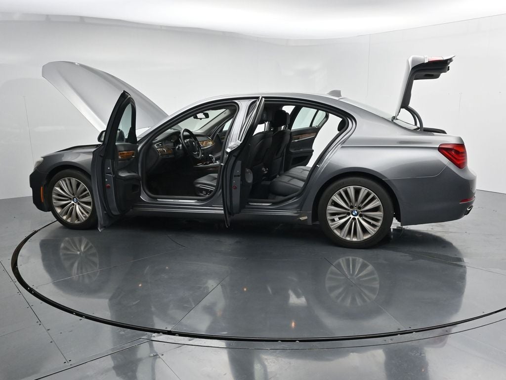2015 BMW 7 Series 740i