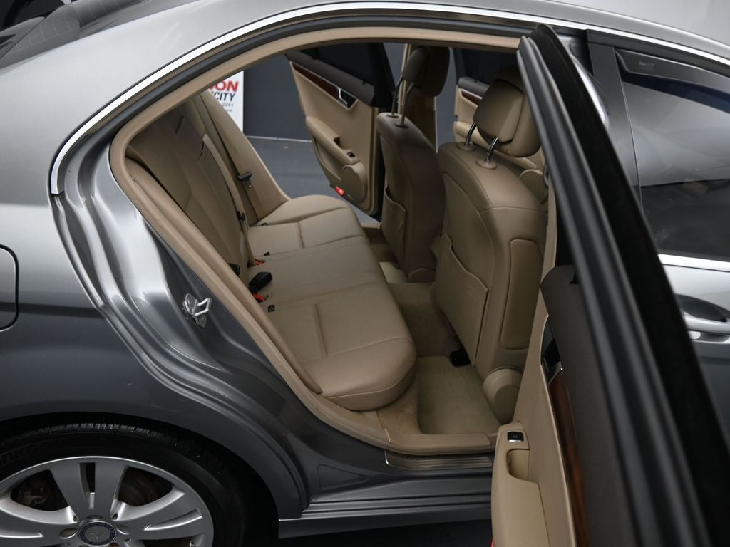 2010 Mercedes-Benz C 300 C 300