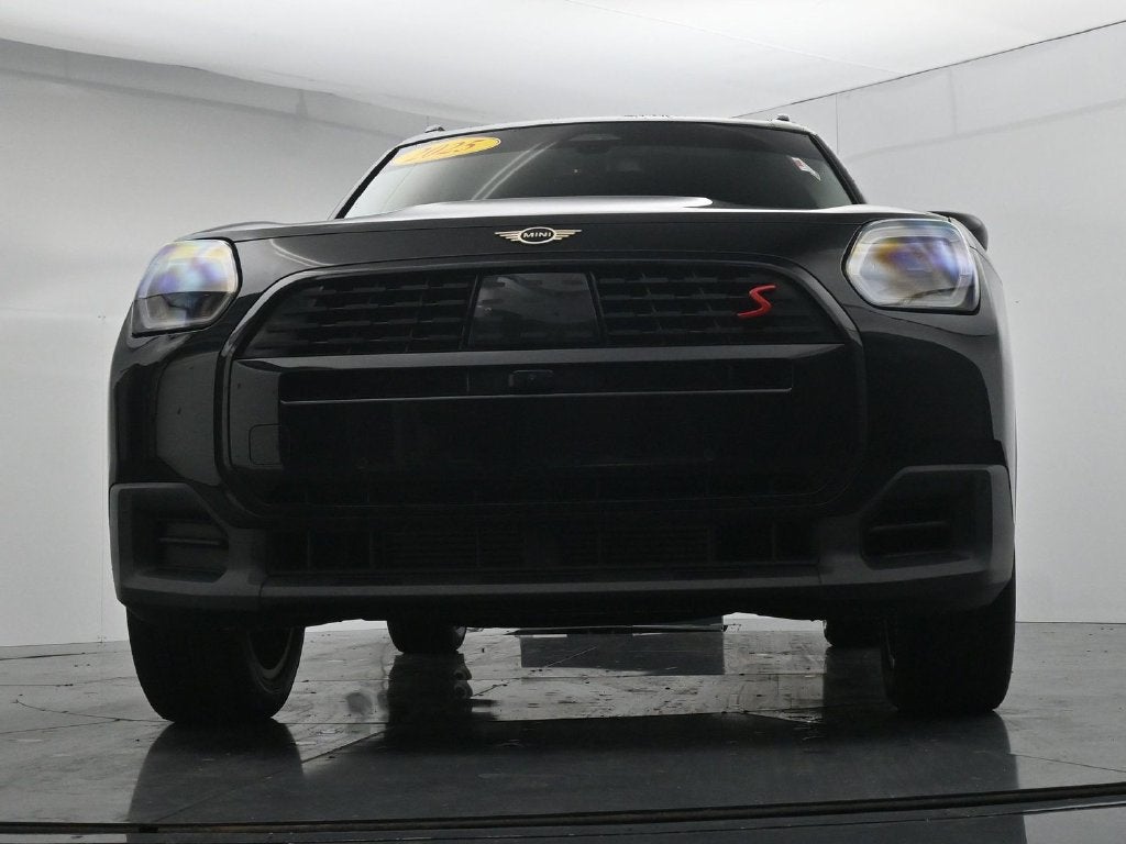 2025 MINI Countryman Signature Plus