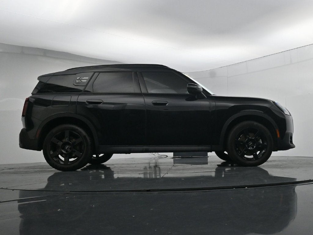 2025 MINI Countryman Signature Plus
