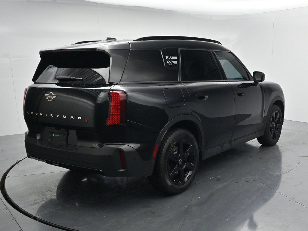 2025 MINI Countryman Signature Plus