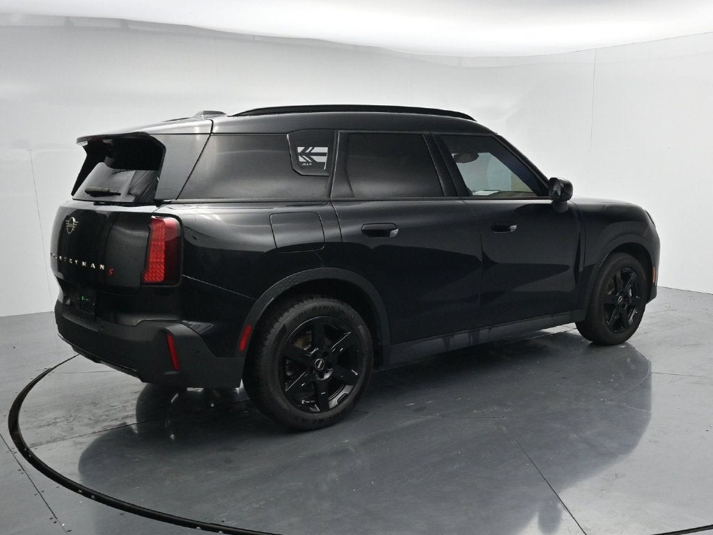 2025 MINI Countryman Signature Plus