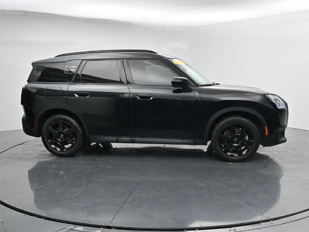 2025 MINI Countryman Signature Plus