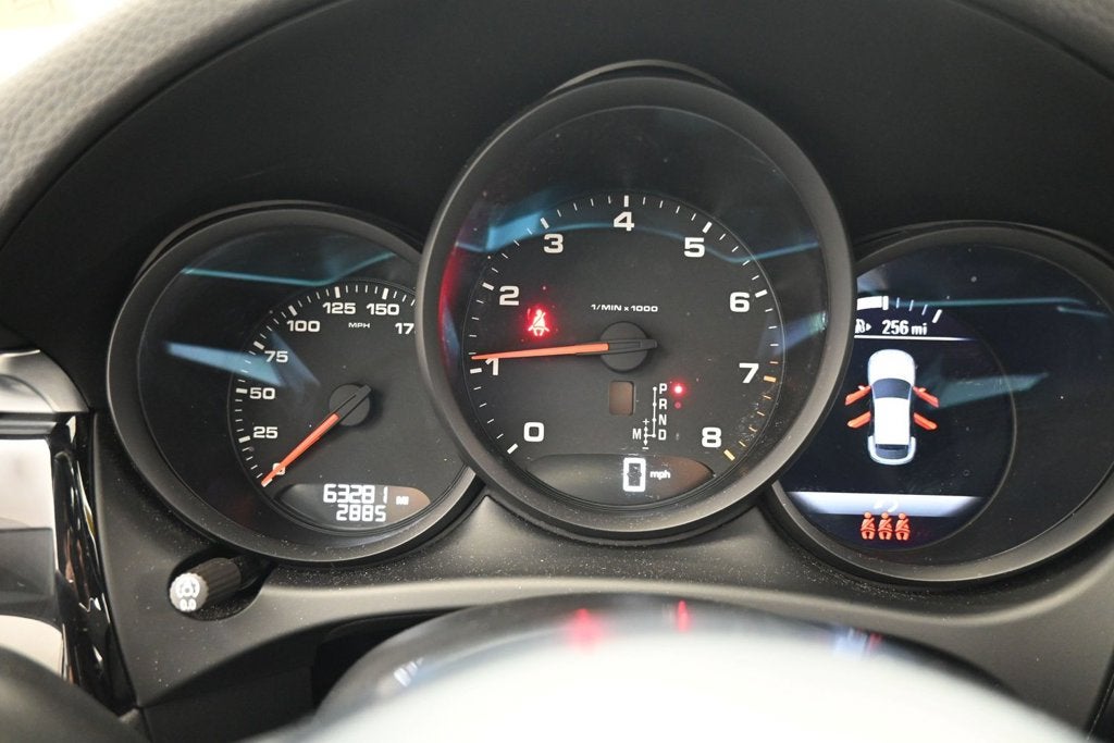 2021 Porsche Macan Base