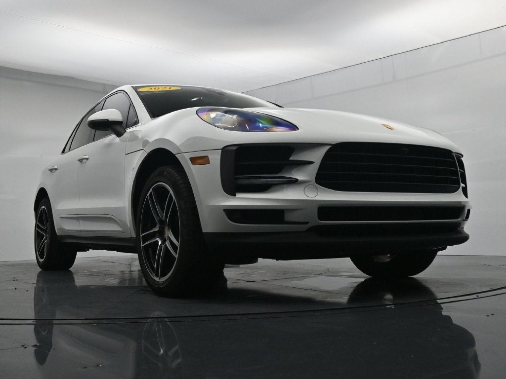 2021 Porsche Macan Base