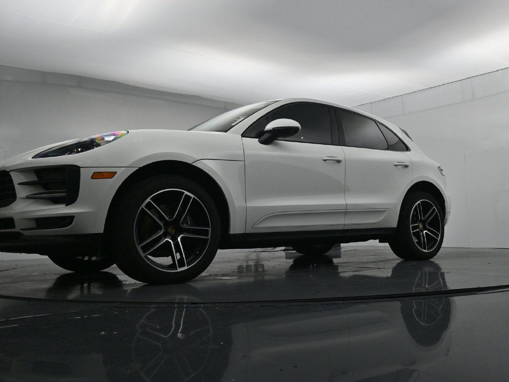 2021 Porsche Macan Base