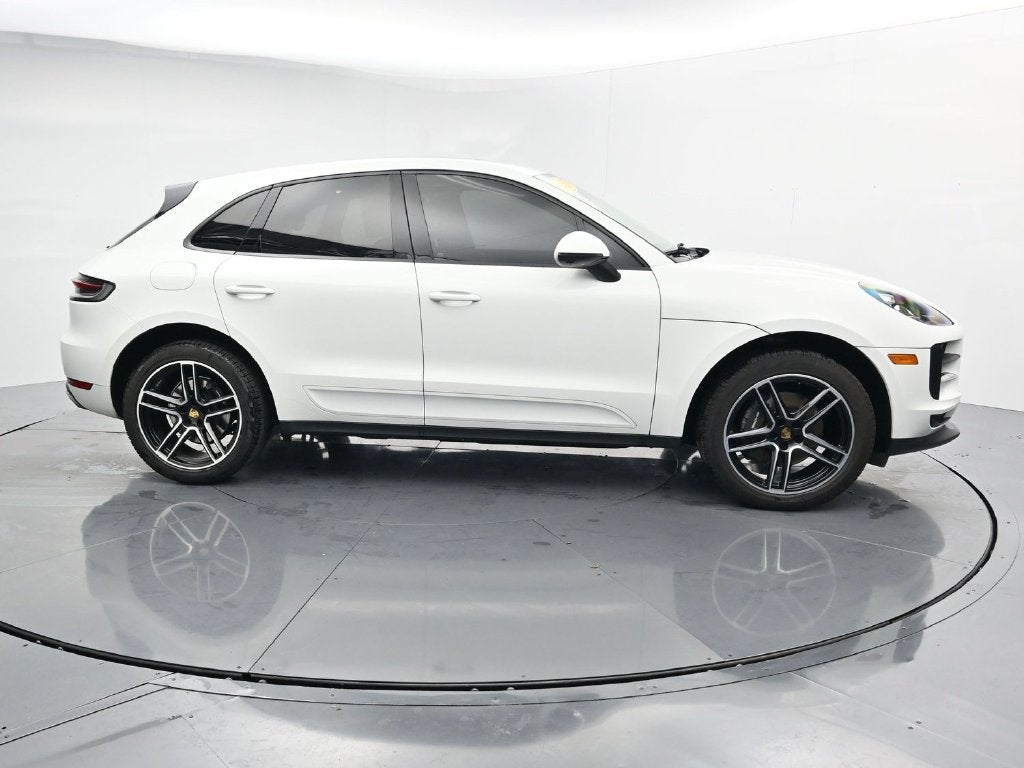 2021 Porsche Macan Base