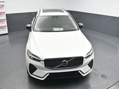 2023 Volvo XC60 B5 Plus Dark Theme