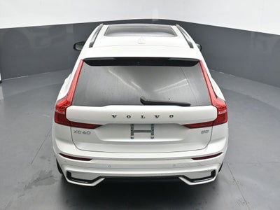2023 Volvo XC60 B5 Plus Dark Theme