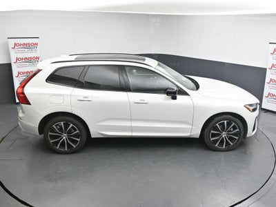 2023 Volvo XC60 B5 Plus Dark Theme