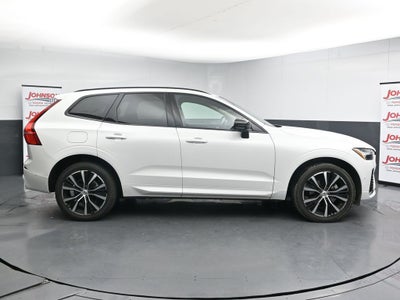 2023 Volvo XC60 B5 Plus Dark Theme