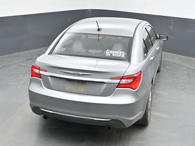 2013 Chrysler 200 LX