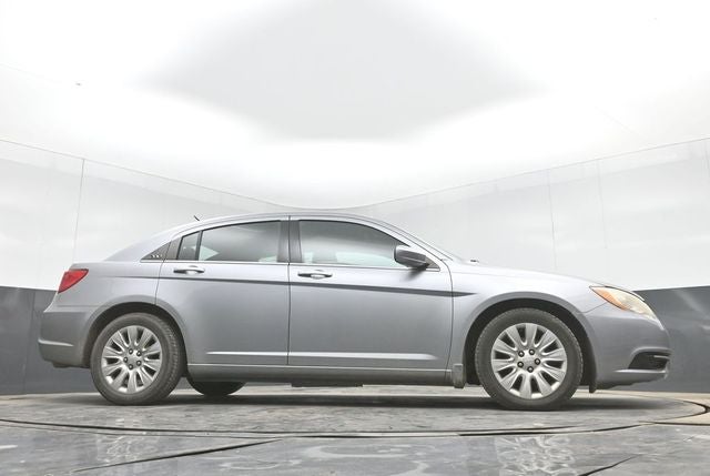 2013 Chrysler 200 LX